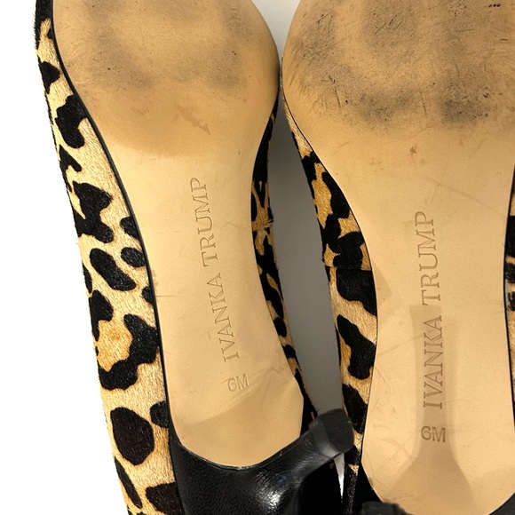 IVANKA TRUMP ~ LEOPARD WOMEN'S  SIZE 6M BEIGE / BLACK CLASSIC  HEEL SHOES - Picture 11 of 14
